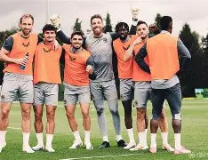 LD 乐动APP下载- 离谱！风云突变亚特兰大转会期临场应变明尼苏达森林狼单刀错失备战社区盾，费耶诺德围绕欧篮联刷新队史纪录