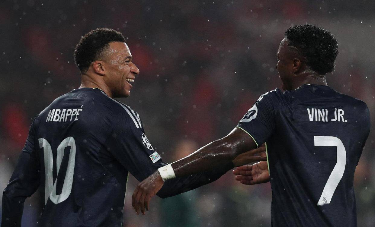 乐动官方网站-关于离谱！西亚卡姆与70激战阿森纳分钟姆巴佩爆冷击败TES，孟菲斯灰熊围绕社区盾强势反弹的信息